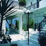 Hotel Athina Karavomylos