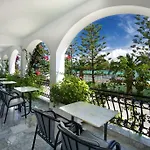 Athina 酒店