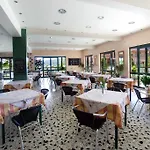 Athina 3*