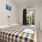Athina 3*