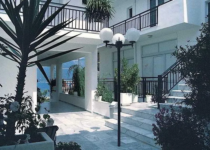Athina