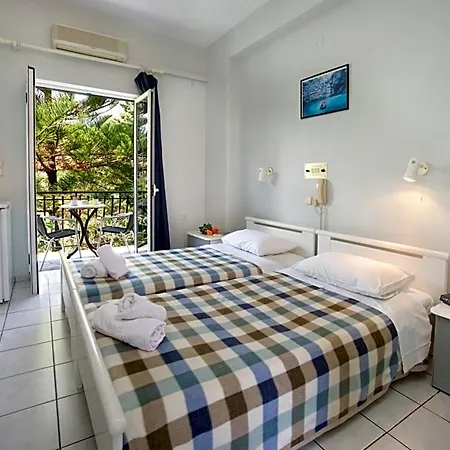 Athina 3*