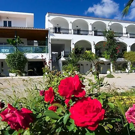 Athina 3* Karavomylos