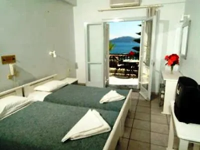 Hotel Athina Karavomylos